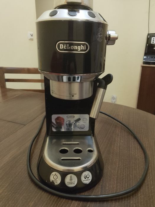Кафемашина Делонги Дедика