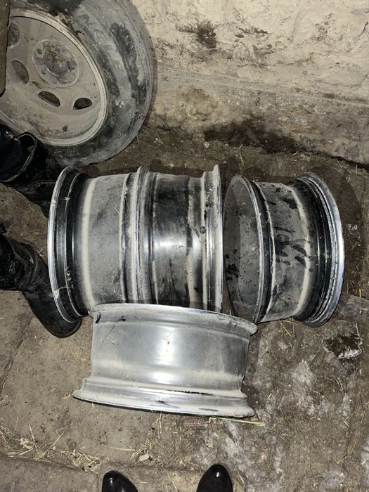 Титанка R15 для Camry 30