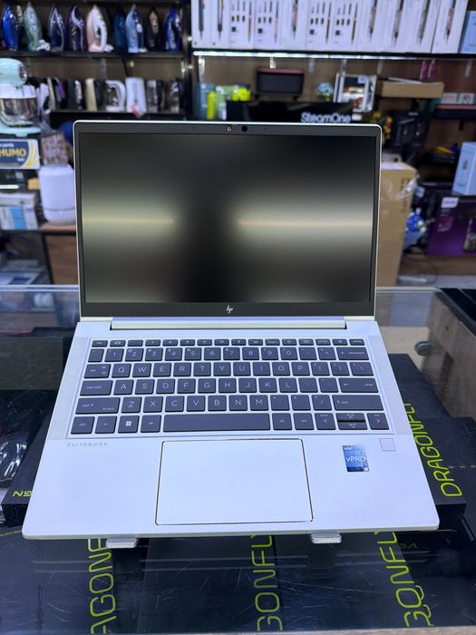 hp elitebook 13.3