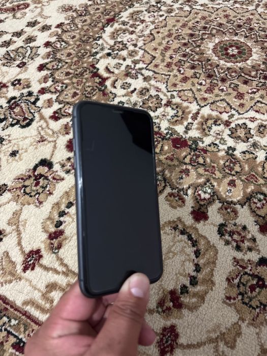 iPhone 11 с каробкой, 128гб Продам!