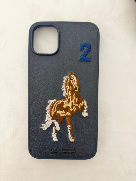 Продаю чехол на Айфон 11