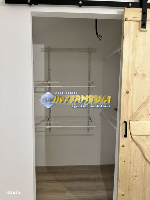 Apartament cu 3 camere Bloc NOU CENTRU Scara Interioara Mobilat Utilat