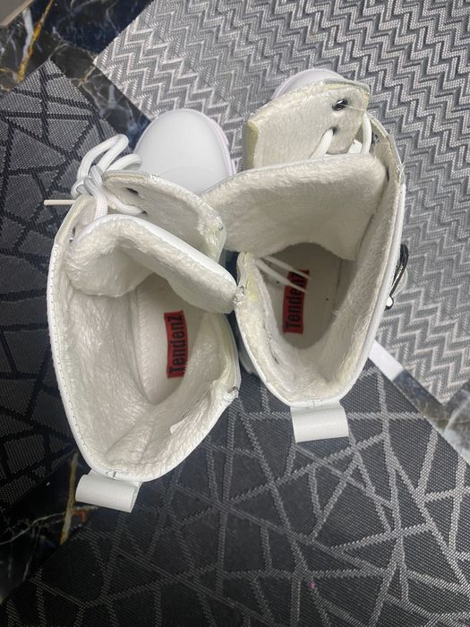 Дамски ежедневни боти в бял цвят