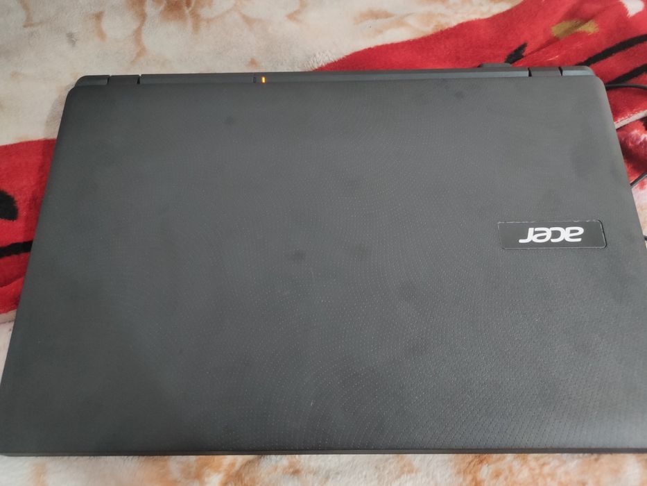 Продаю ноутбук acer, торг возможен