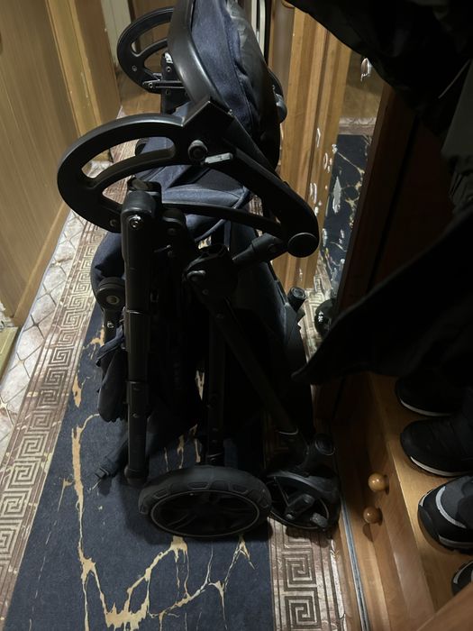 Продам коляску Teknum