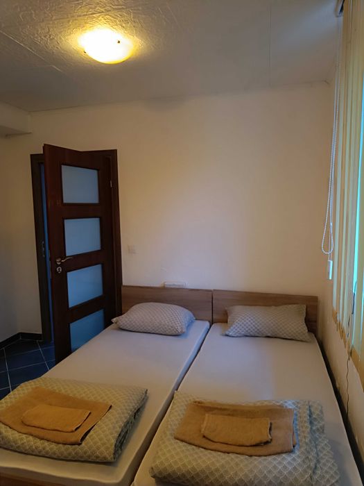 Дава се под наем Къща в с. Завет, Област Бургас - 170 кв.м за 183.6 € - Снимка #17