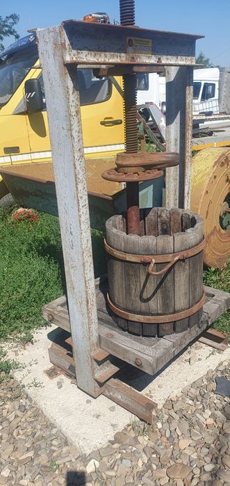 Zdrobitoare de struguri din Austria cu crichet