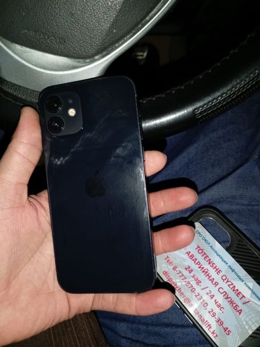 Продам айфон 12 гб128