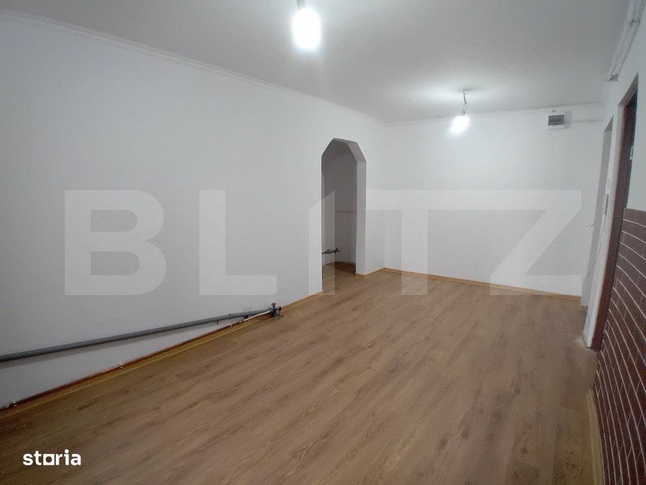 Apartament renovat cu 2 camere decomandate si garaj in Dumbrava Nord Z