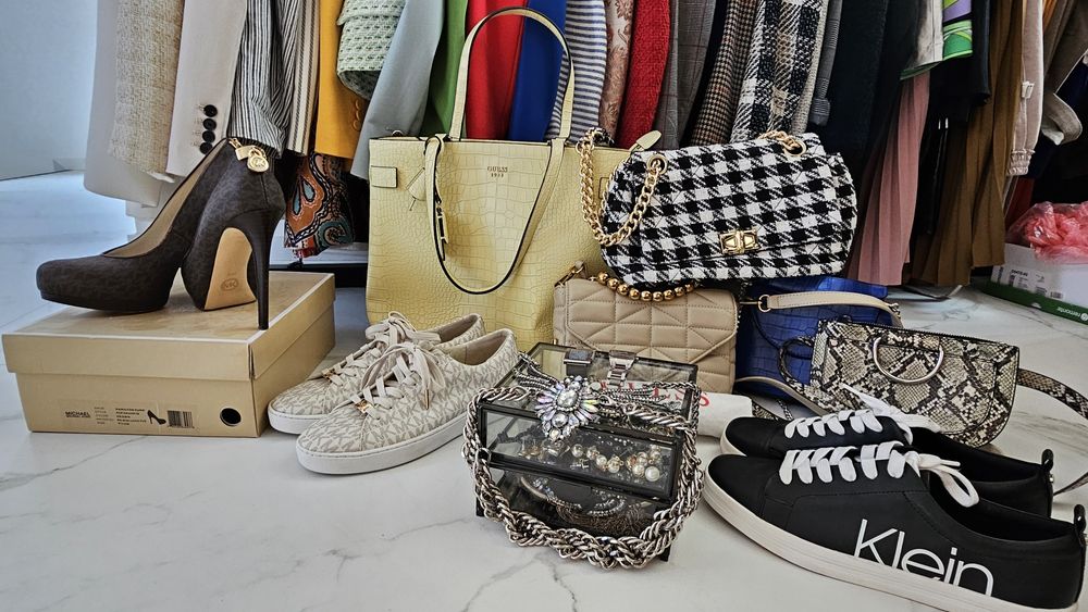 Нова дамска чанта на Guess