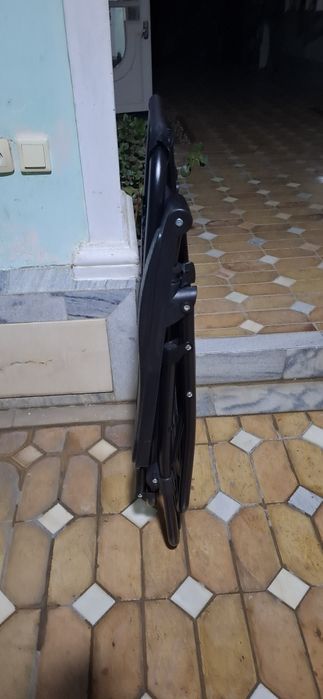 Продаётся шезлонг