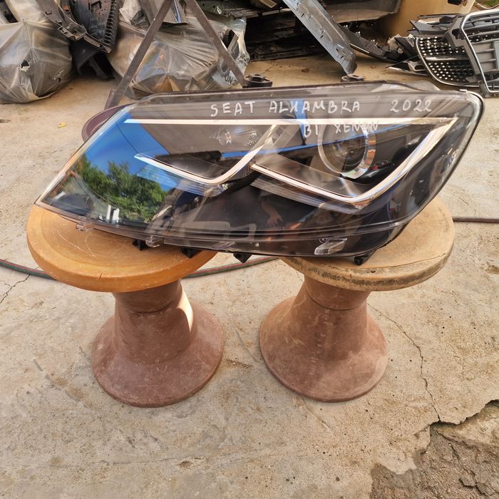 Seat Alhambra bi xenon 2022 ляв фар