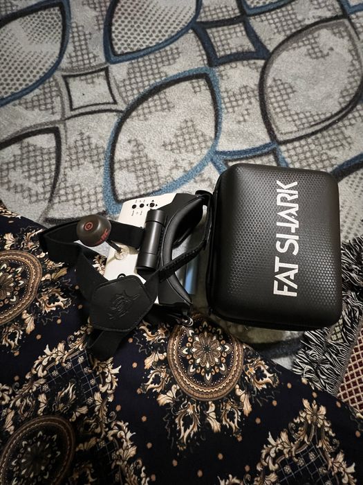 Model: Fat Shark FPV ko‘zoynaklari