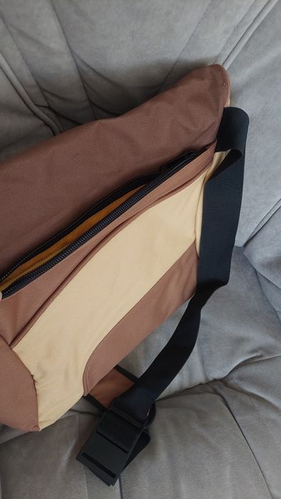 Чанта за лаптоп на Dicota и подарък Gabol.