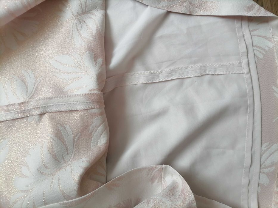 Елегантна рокля в розово