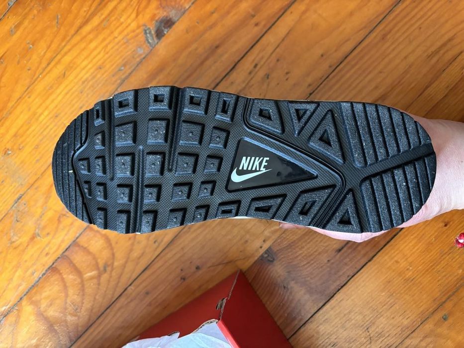 Маратонки Nike Air MAX Command