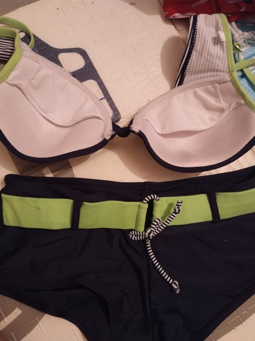 Продам женский купальник