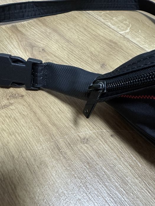 Samsonite чанта за кръст