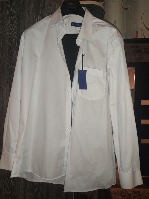 Продам классический костюм