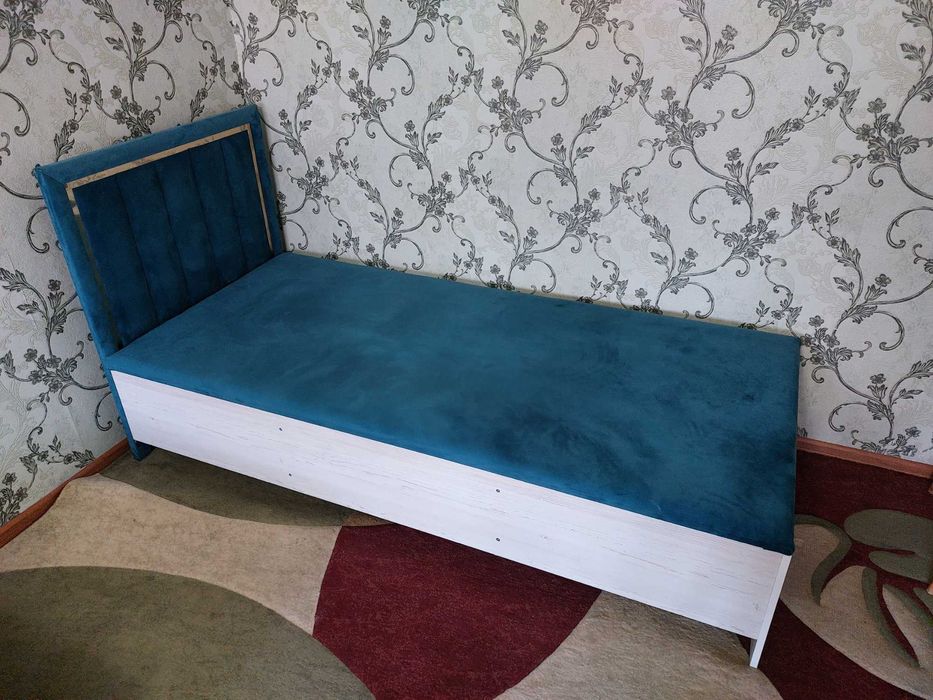 Кровать односпальная