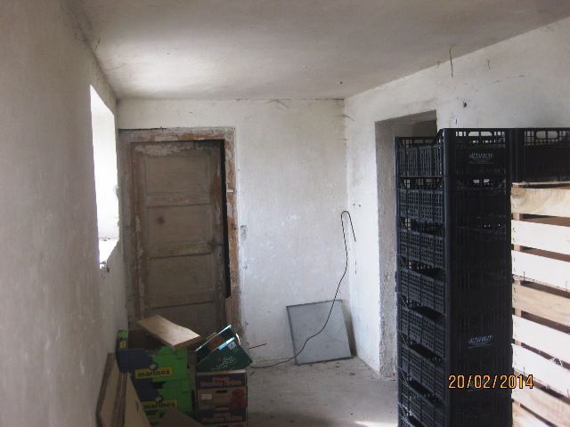 Продава се Промишлена сграда в с. Надарево, Област Търговище - 1200 кв.м за 60 €/кв.м - Снимка #4