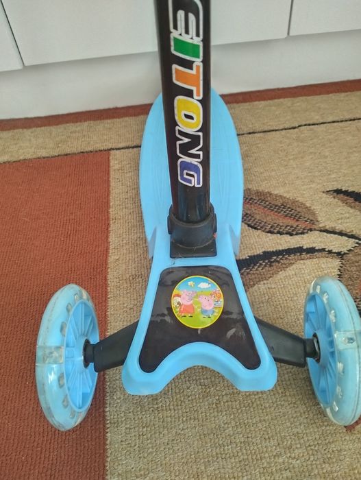 Самокат новый     .