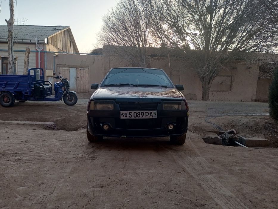 Vaz 2109 sotiladi 1988yil