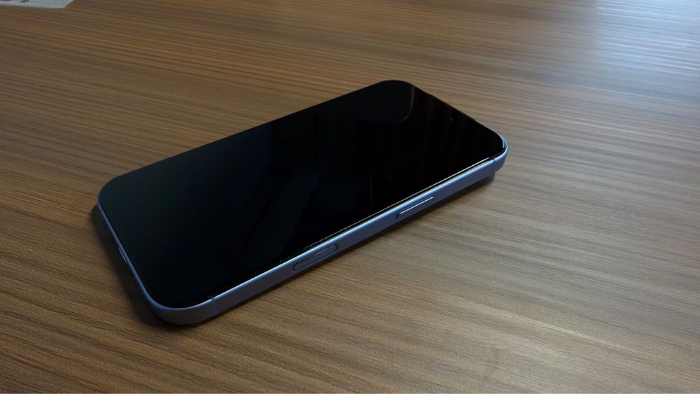 Продам iPhone 17