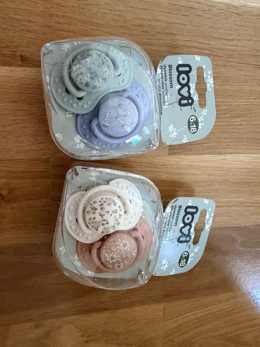 Suzete 6-18 luni Philips Avent Ultra Air si Lovi Blossom