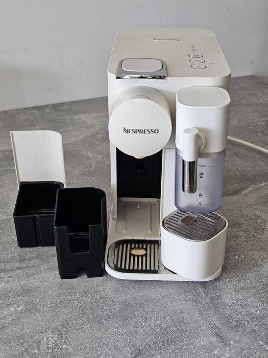 Espressor Lattissima One Evolution Alb