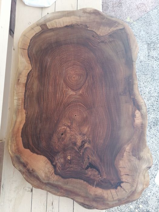 Плот за холна масичка орех и малко смола