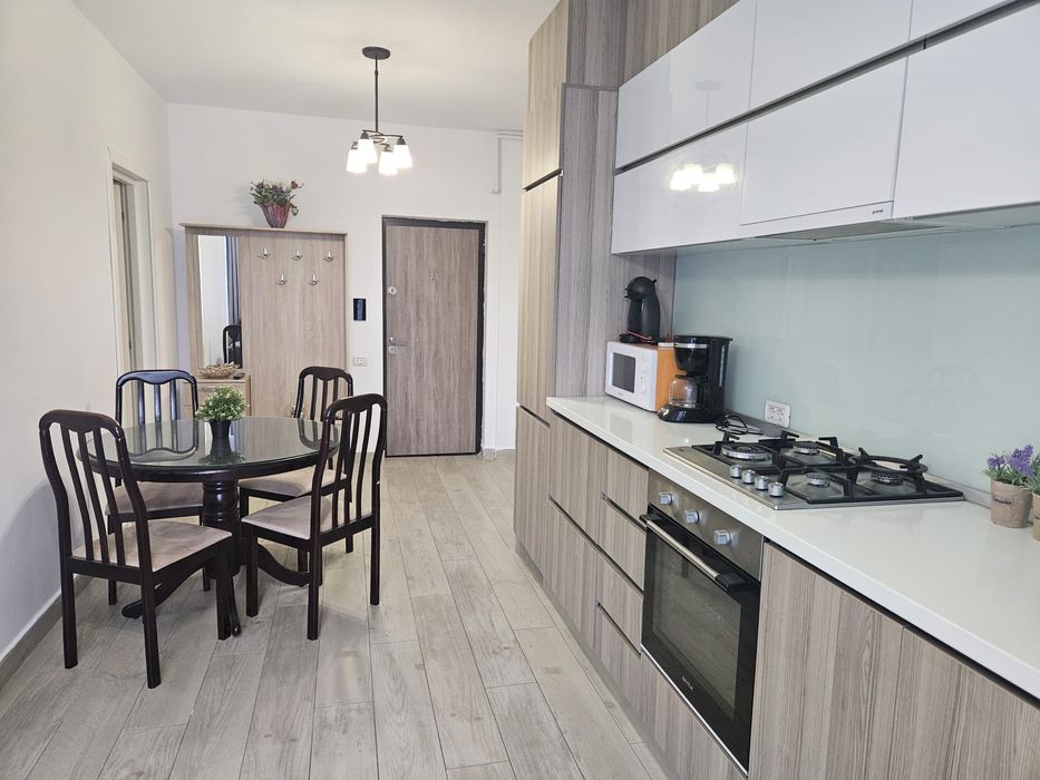 Inchiriez apartament 2 camere Mamaia