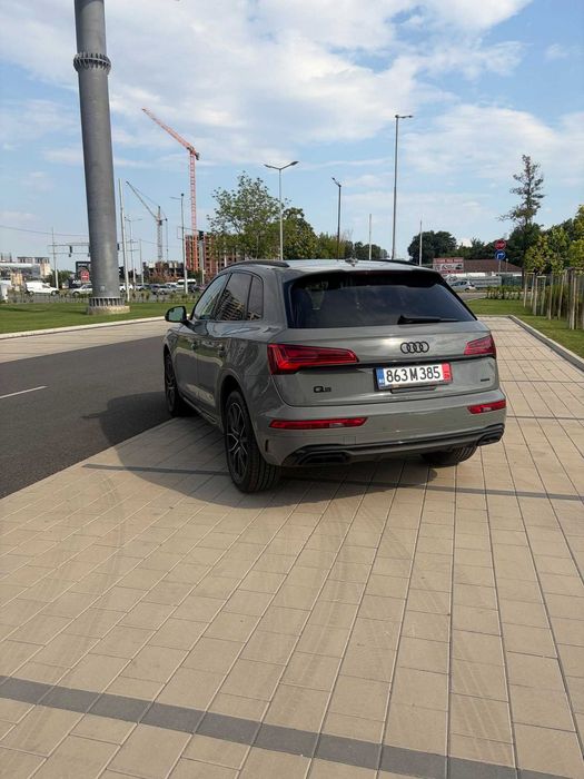 AUDI Q5 45 TFSI | Quattro | 3xS-Line | Nardo Grey | Black Optic |