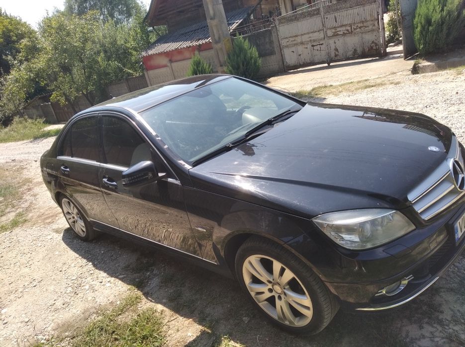 Mercedes Benz C 250 CDI BlueEfficiency 204CP