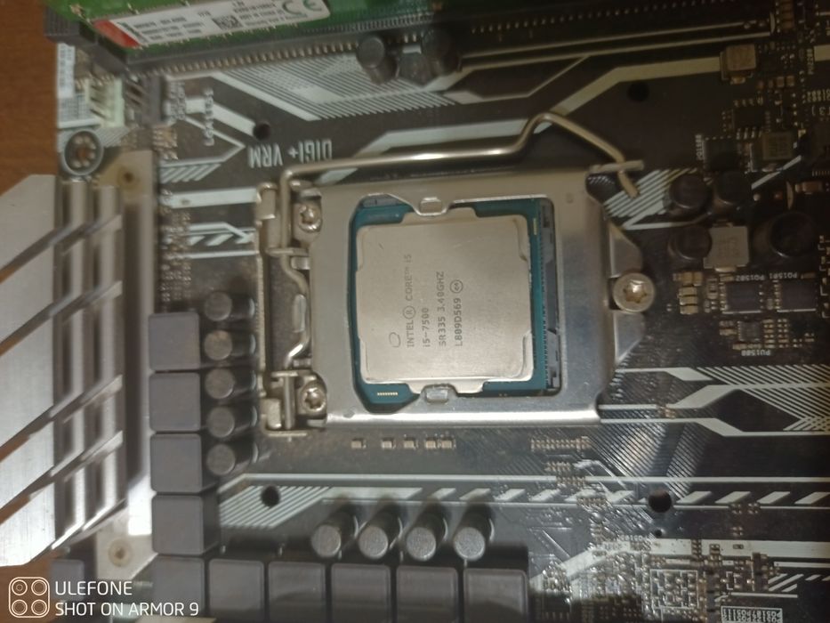 Продавам дъно, процесор, рам и видеокарта