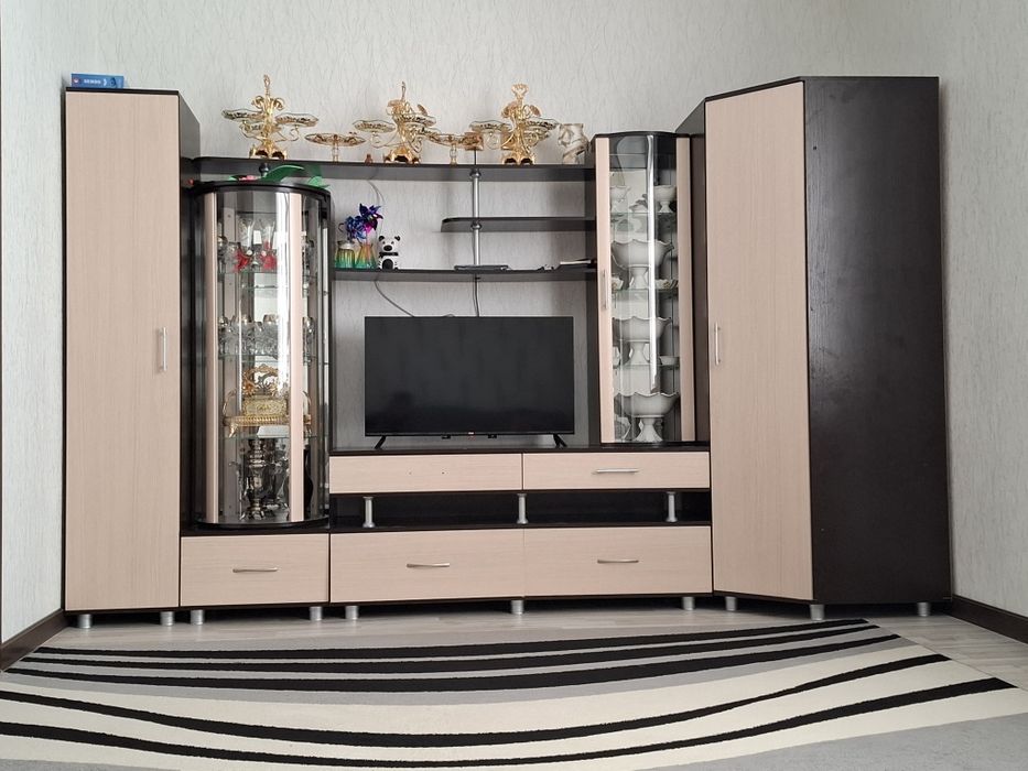 Продам    стенку