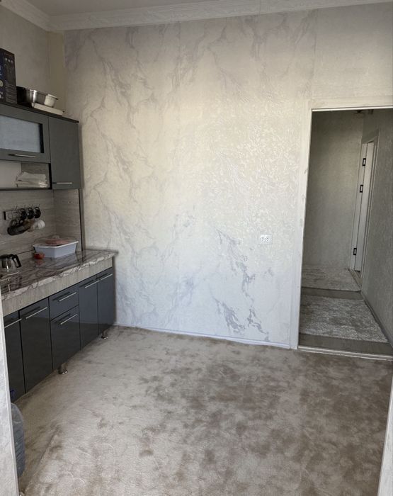 Код 881  Продается срочно 2/5/5 ком квартира куйлюк массив 6