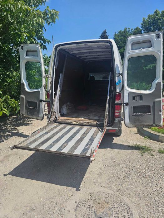 Mercedes-Benz Sprinter 211