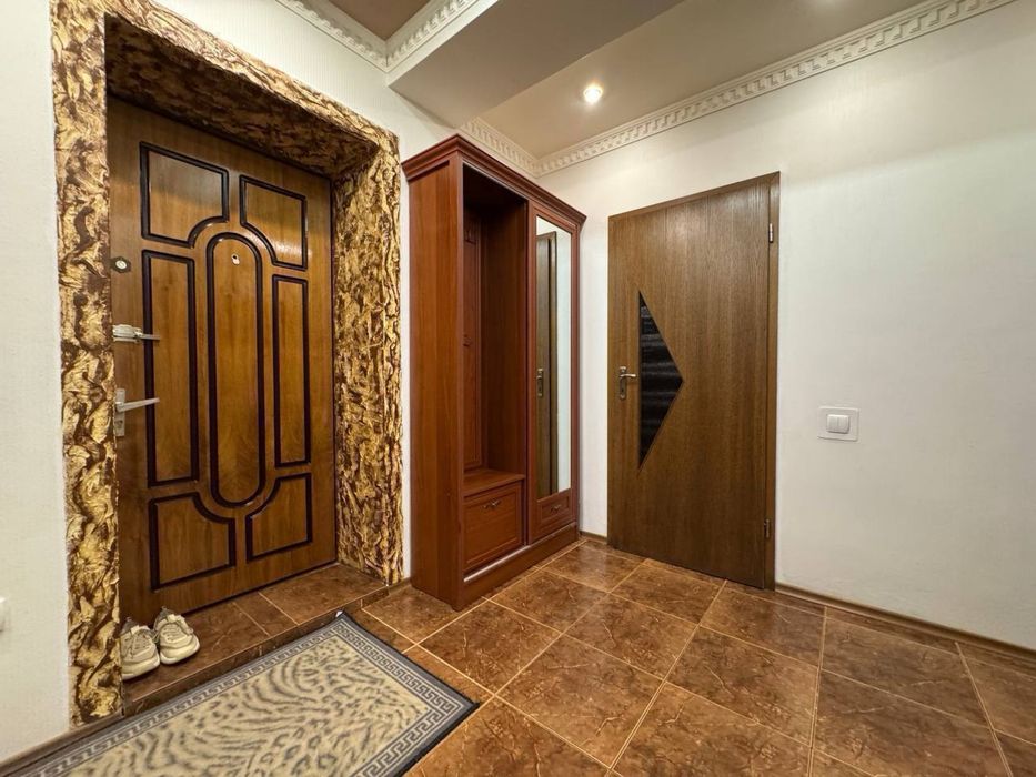 Продажа квартиры на ц-1 рядом с Эко парком воторой этаж