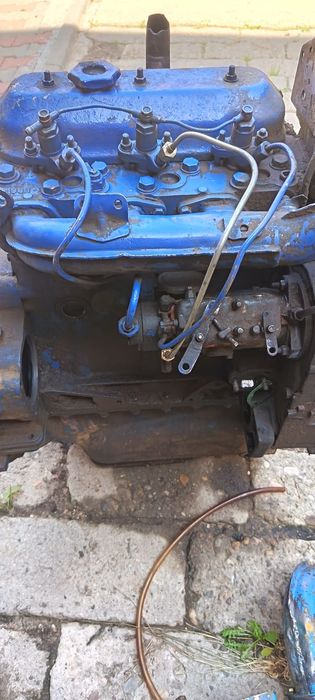 Vând motor utb 445