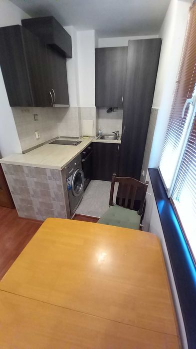 Двустаен апартамент в жк Студентски град