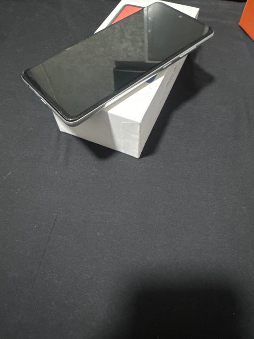 Продам Samsung Galaxy A72