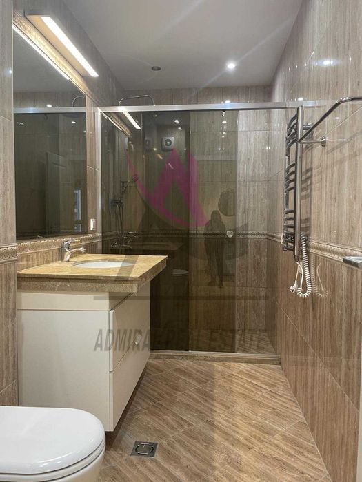 Дава се под наем Двустаен апартамент в к.к. Св.Св. Константин и Елена - 87 кв.м за 800 € - Снимка #3