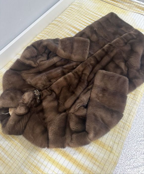 Продам норковую шубу