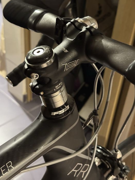 Cursiera carbon marimea L 54 cm