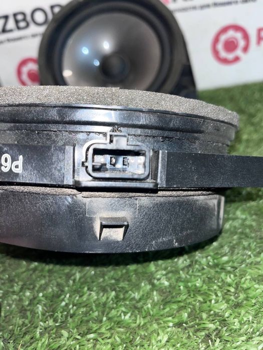 Колонки Lexus NX