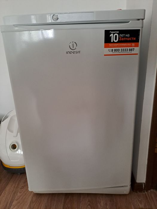 Морозильник Indesit, в хорошем состоянии.
