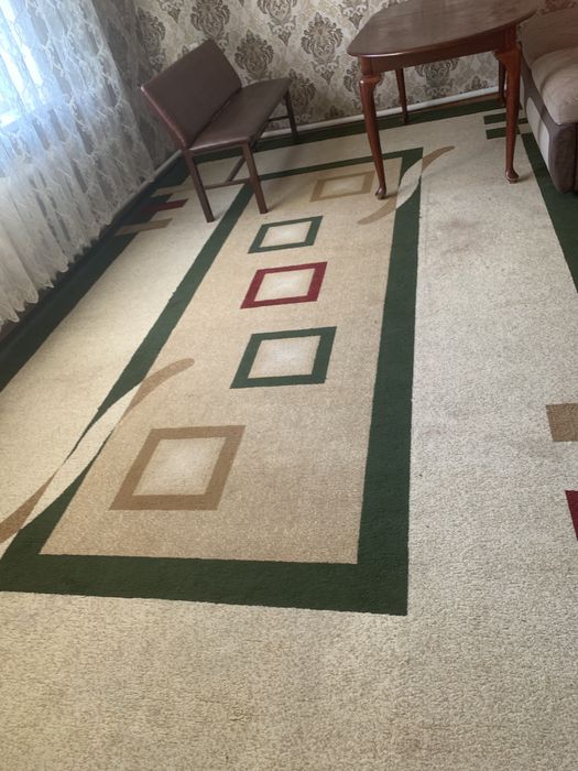 Продам ковер размер 3/5