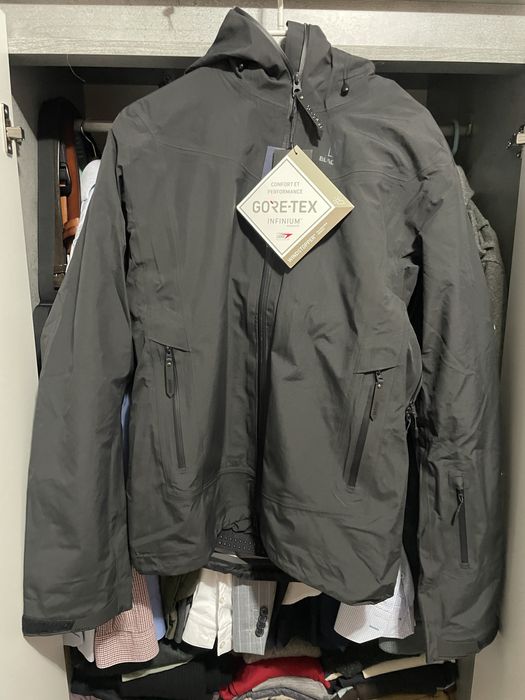 Geaca impermeabila BlackYak Kostroma S mammut rab dynafit