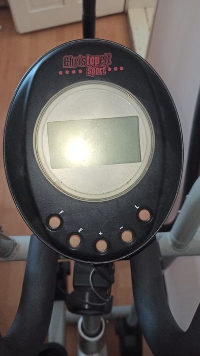 Продавам кростренажор Christopeit sport - фитнес уред